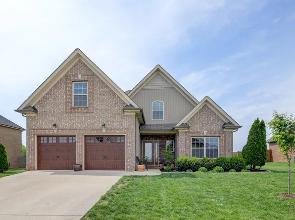 428 Carson Bailey Ct, Clarksville, TN 37043