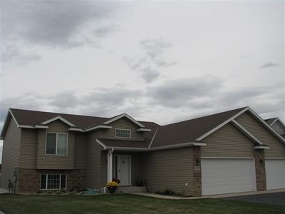 1100 Strawberry Ct, Sauk Rapids, MN, 56379