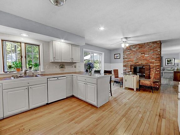 4th image of 505 Franklin St