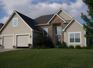 2724 SW Windermere Dr, Topeka, KS 66614