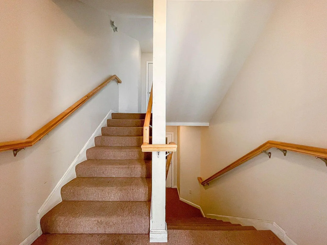 2 bed, 1.0 bath, 790 sqft, $2,200 — Photo 2