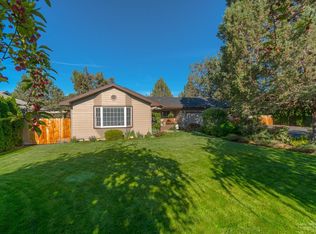 3681 SW 32nd St, Redmond, OR 97756