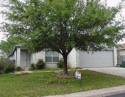 1st image of 8415 LAUREL BEND DR