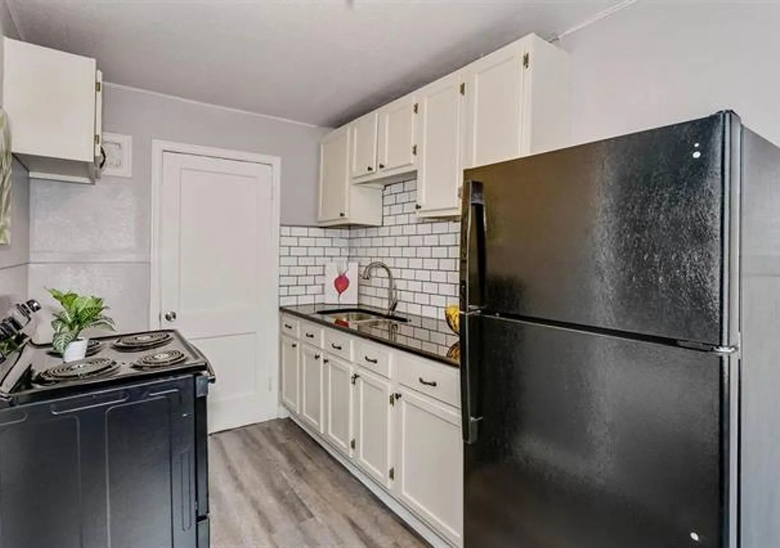 Affordable 1 Bedroom Duplex — Photo 3