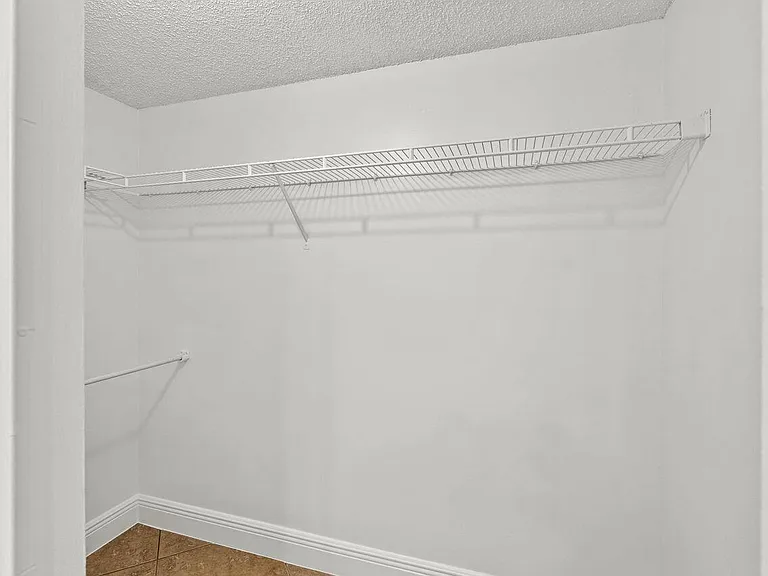 5701 Riverside Dr #106B6 — Photo 19