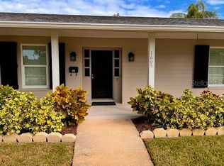 1605 Magnolia St, New Smyrna Beach, FL 32168