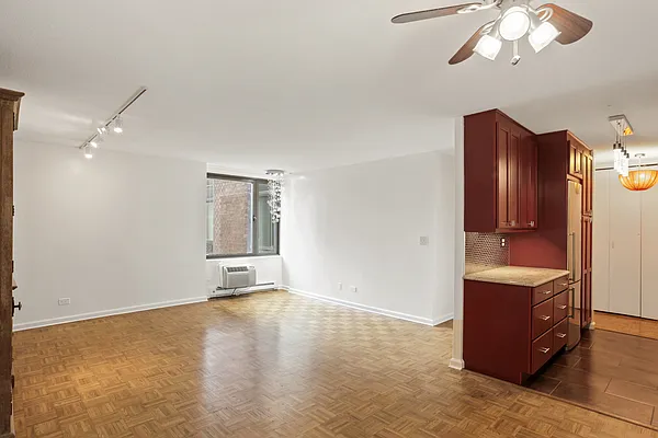 Rented by Compass | media 9