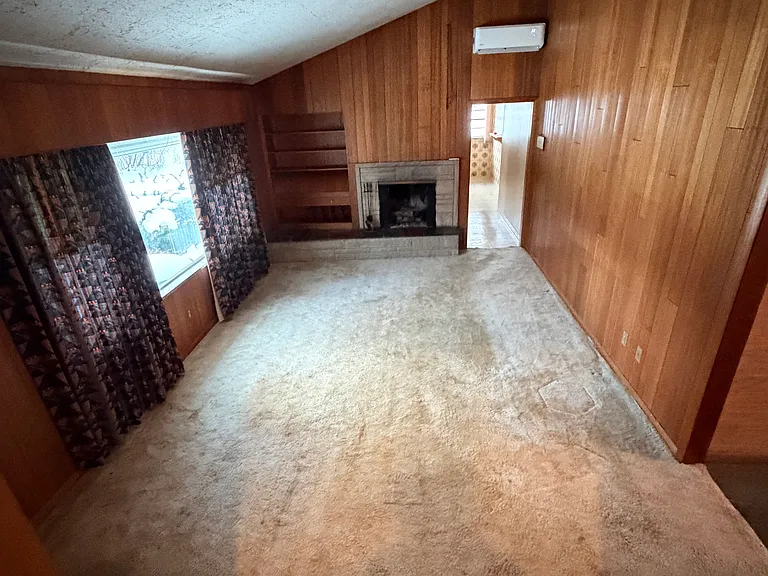 208 Southridge Rd — Photo 22