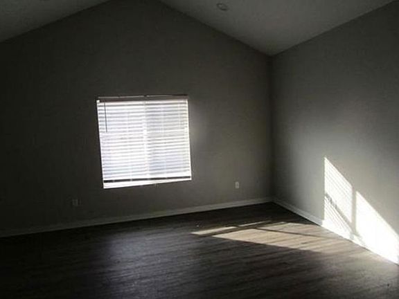 Additional Living Room