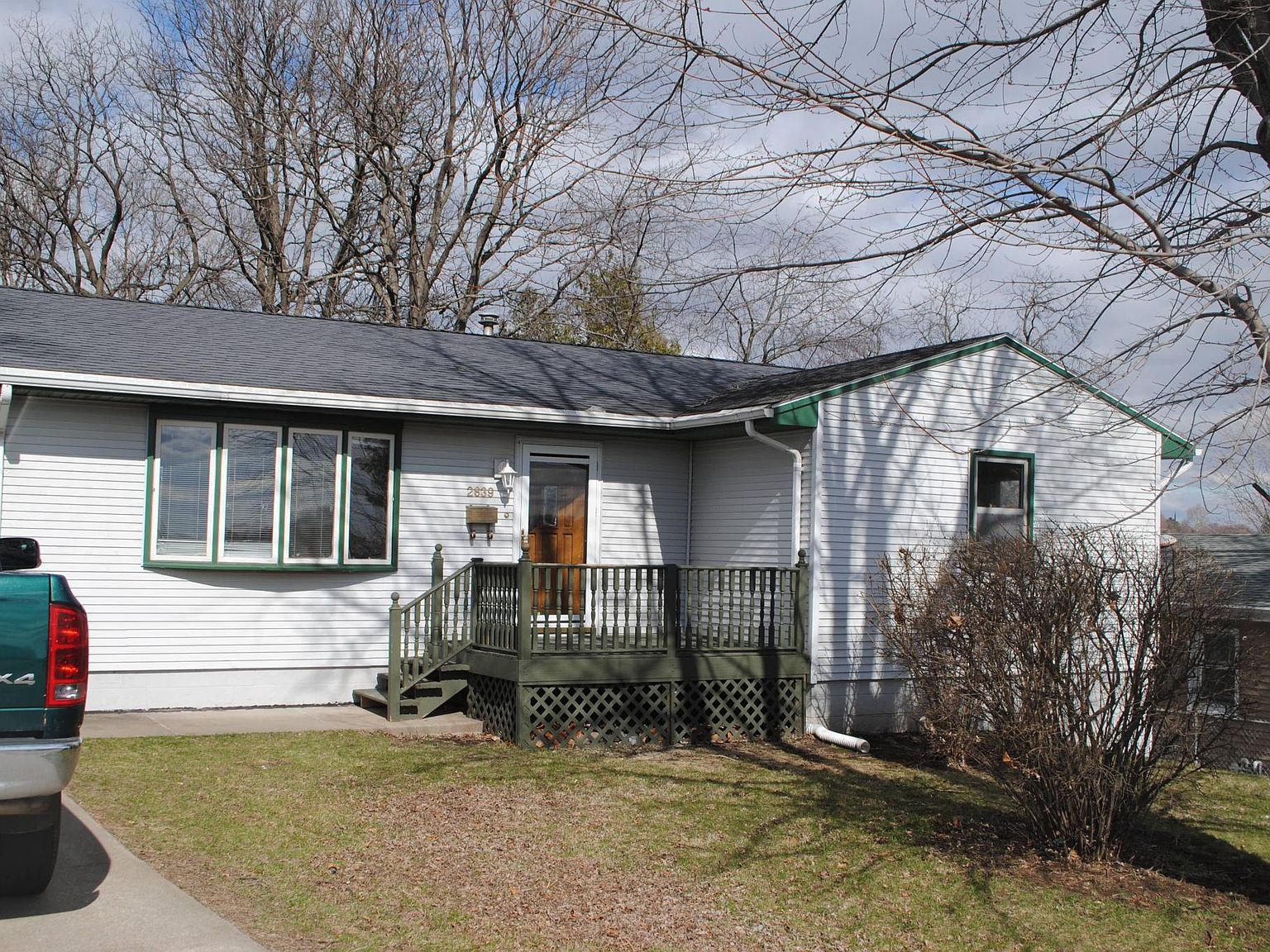 2839 Ridgeway Ave, Dubuque, IA 52001 Zillow