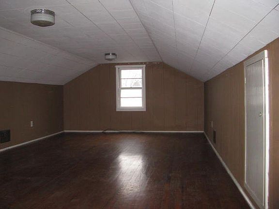 3rd image of 500 N 4th St