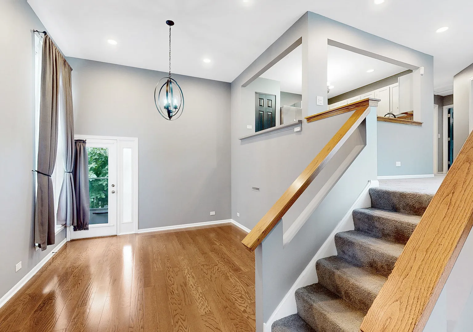 2 bed, 1.5 bath, 1336 sqft, $2,495 — Photo 3