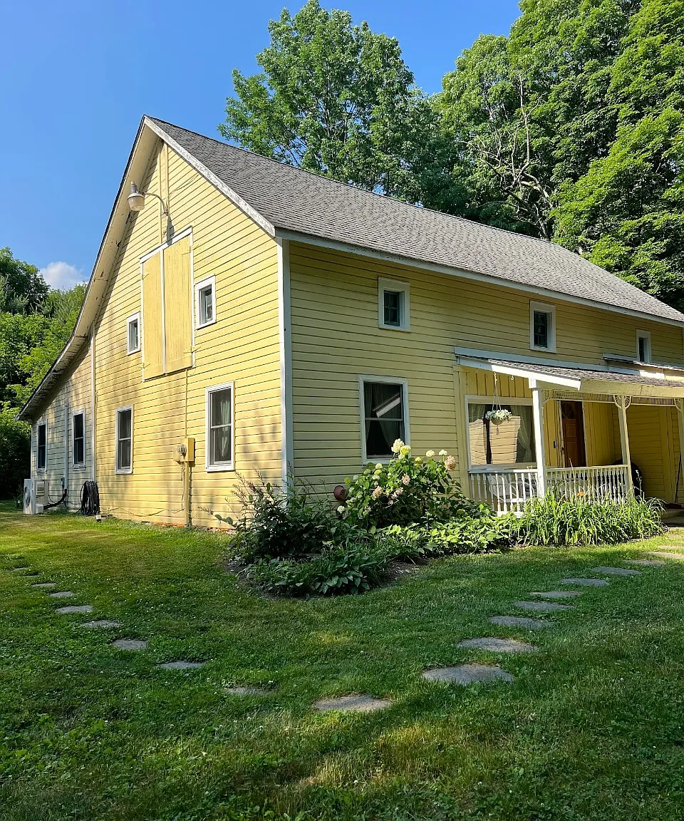 2 bed, 1200 sqft, $6,000 — Photo 1