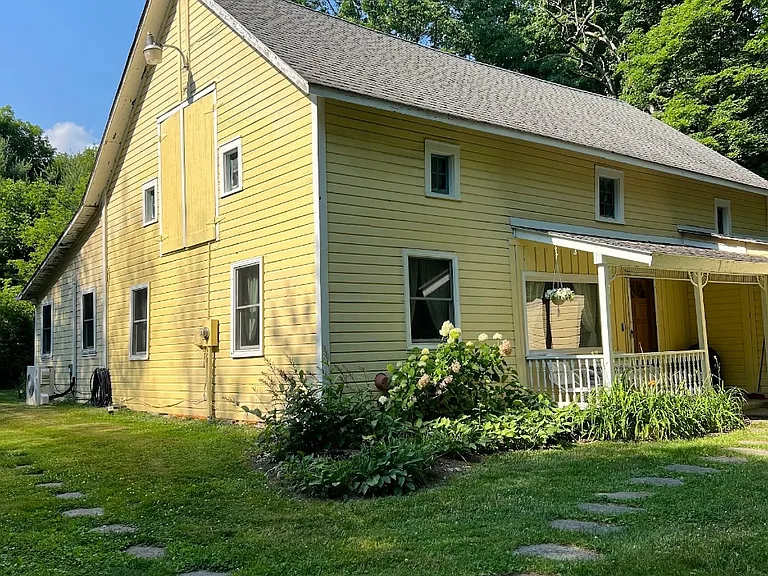 140-156 Lake Rd — Photo 1