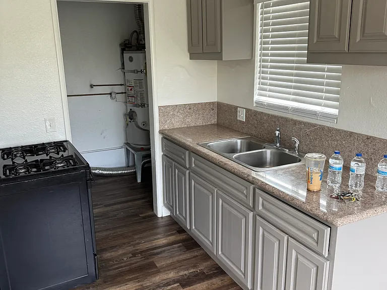 423 W Ramona Dr #423 — Photo 3