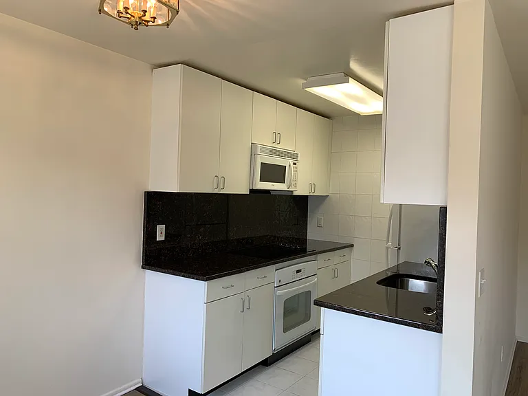 153C Park Ave #153-C — Photo 8
