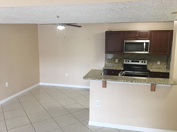 2nd image of 5271 Images Cir APT 208