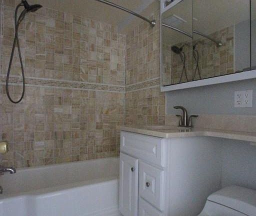 3rd image of 445 W Wellington Ave Fl 10th
