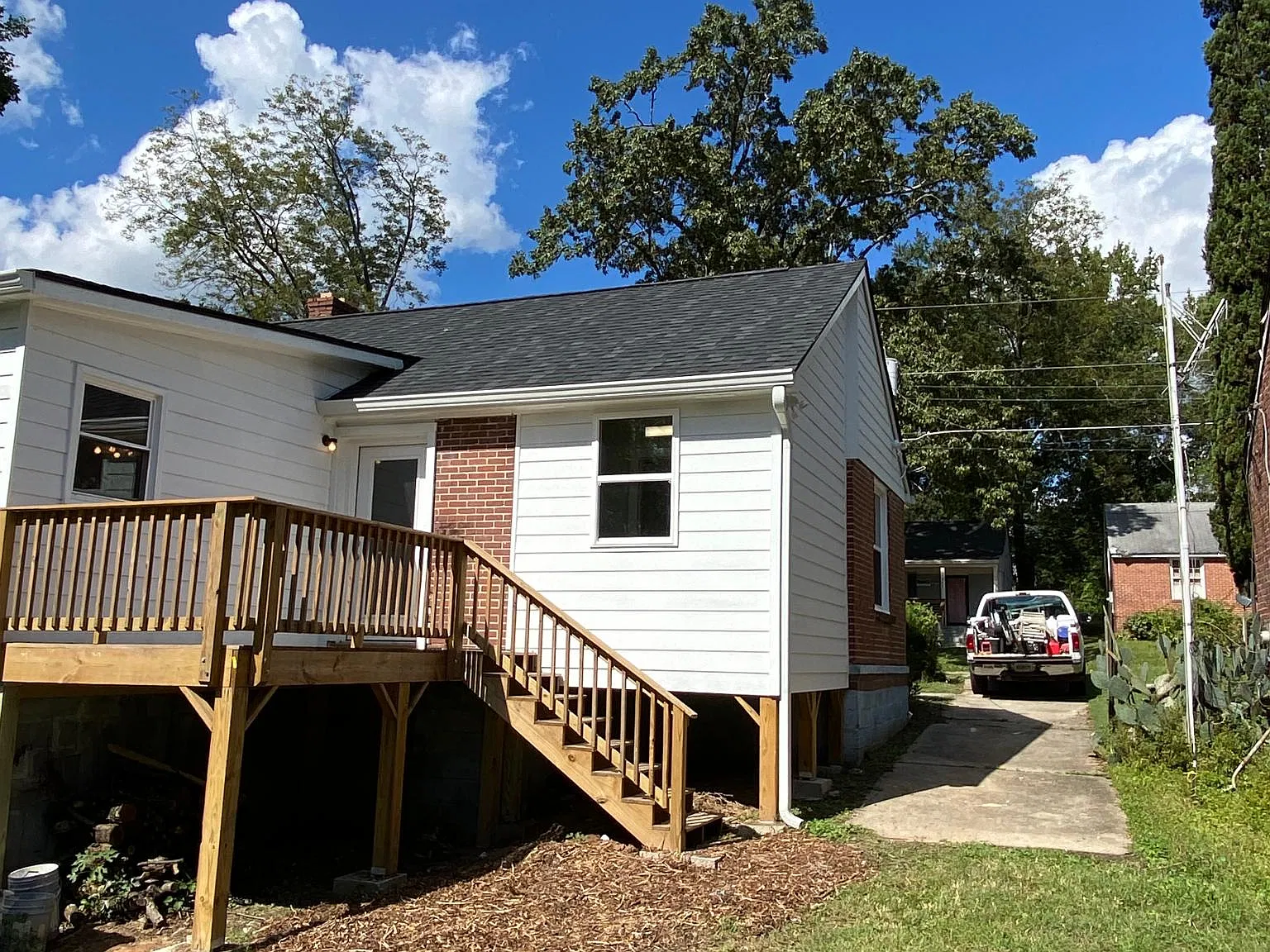 3 bed, 1250 sqft, $2,550 — Photo 4
