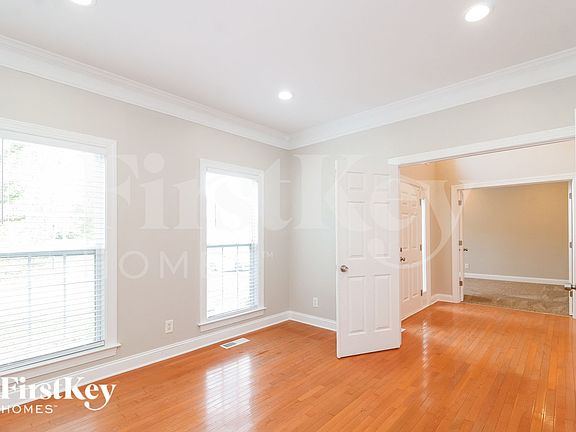 3rd image of 5007 Weatherstone Dr
