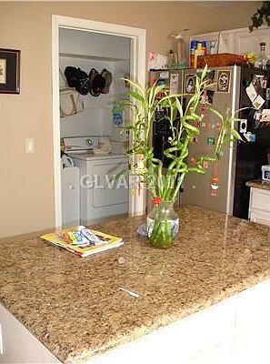 4th image of 8121 Calvin Crest Ave
