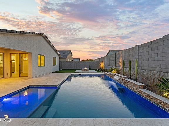3rd image of 13408 W LARIAT Lane