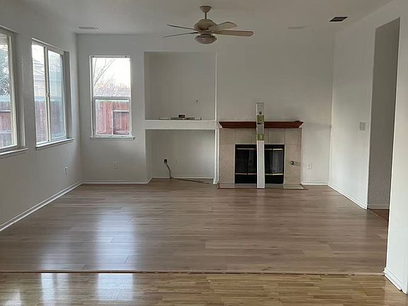 3rd image of 2872 Herford Ln