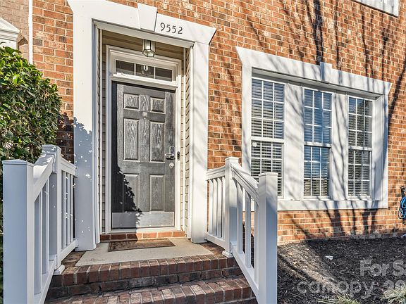 3rd image of 9552 Kings Parade Blvd