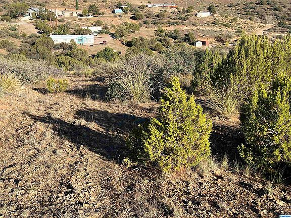3rd image of 105X E Mountain View Dr
