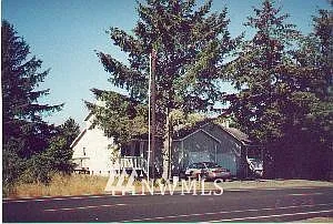 787 Pt. Brown Avenue SW photo 1