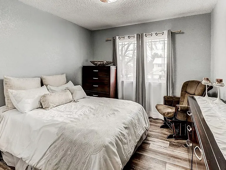 504 S Laredo Cir #1 — Photo 39