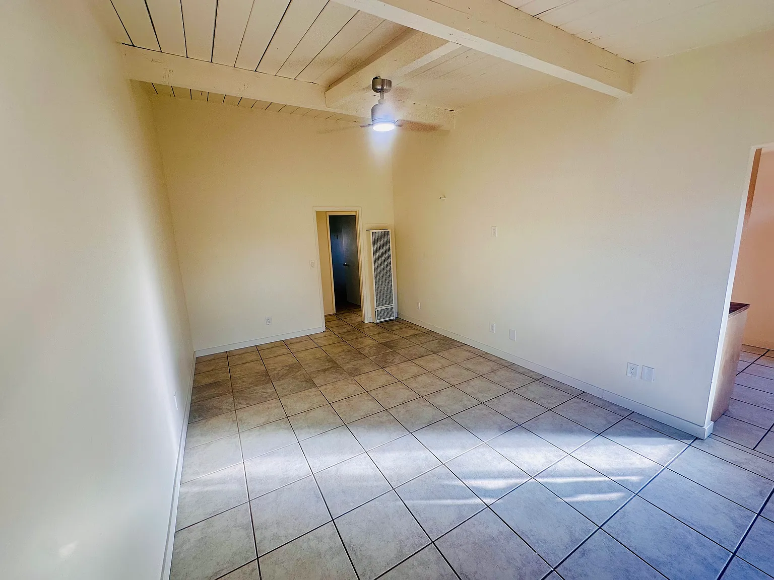2 bed, 750 sqft, $2,800 — Photo 2