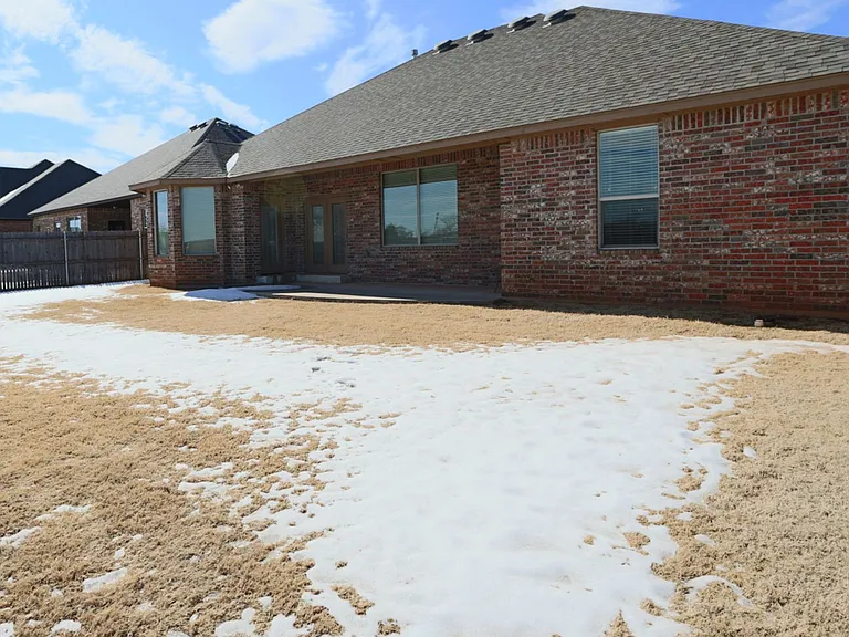 6608 Bentley Dr — Photo 23