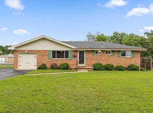 141 Greenfield Dr, Rossville, GA 30741