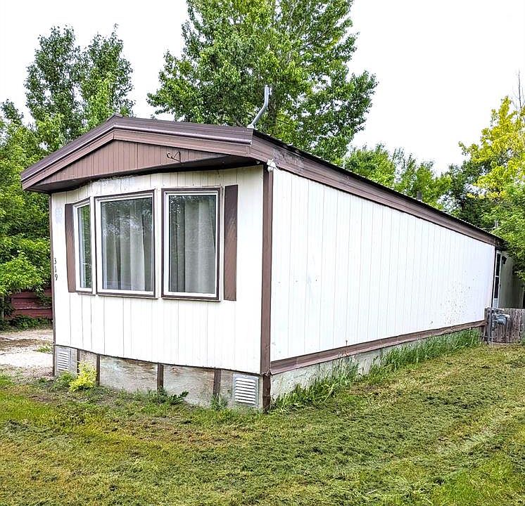 1st image of 319 4th AVENUE