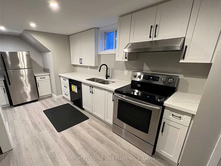 214 Gibbons St #BASEMENT — Photo 3