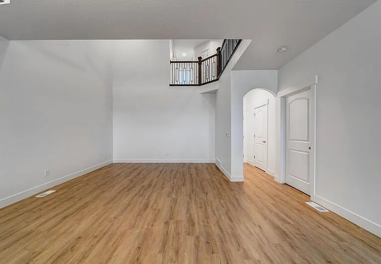 3904 W Hardman Way #NEXT TO LAUNDRY — Photo 4