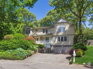 19 Beacon Hill Dr, Stony Brook, NY 11790