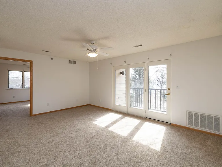 6300 School St — Photo 23