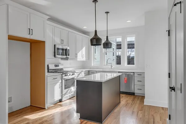 4910 Delaware Ave #C — Photo 3