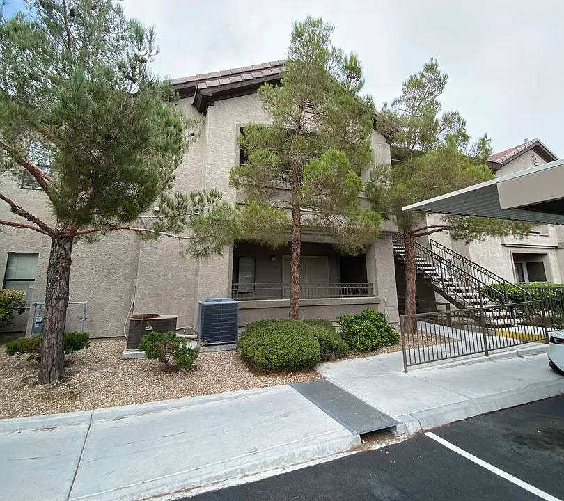 8250 N Grand Canyon Dr #2013