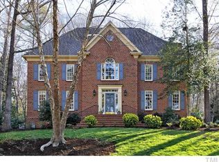 320 Lochside Dr, Cary, NC 27518