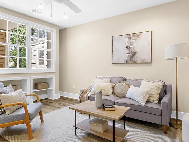 39 Radcliffe St #C — Photo 2