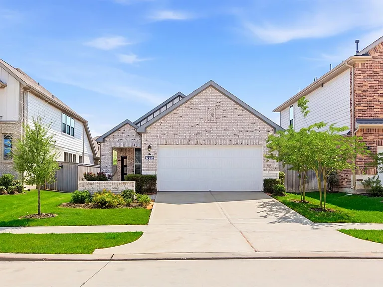 12939 Catfish River Ct — Photo 24