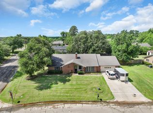 1440 Live Oak St, Sulphur Springs, TX 75482