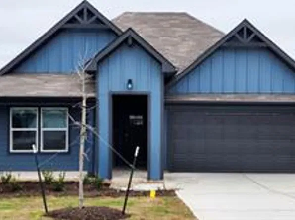 126 Fort Clark Springs Dr, Hutto, TX 78634