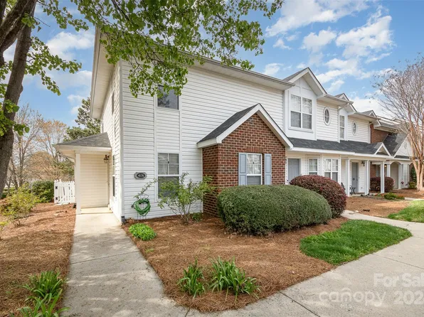 4176 Melrose Club Dr, Matthews, NC 28105