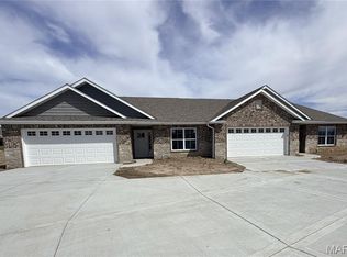 24 Sonata Ln, Troy, IL