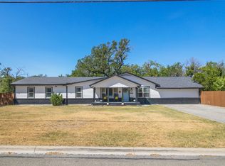 3209 4th St, Brownwood, TX 76801