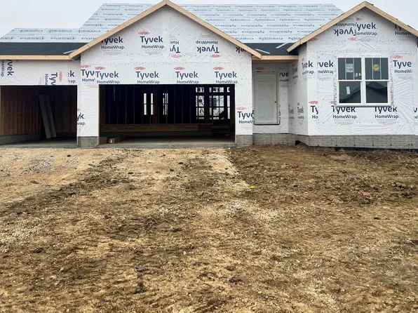 7408 Country Ridge Dr NW, Cedar Rapids, IA 52405